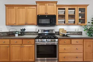 2484 NW Sacagawea Ln, Bend, OR 97703 - Photo 10