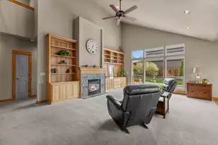 2546 NW 22nd St, Redmond, OR 97756 - Photo 10