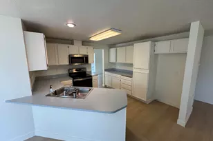 2014 NE Taylor Ct, Bend, OR 97701 - Photo 6