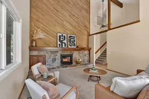 60596 Springtree Ct, Bend, OR 97702 - Photo 4