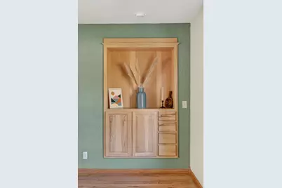 60596 Springtree Court, Bend, OR 97702 - Photo 8