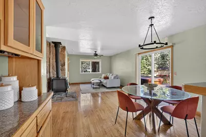 60596 Springtree Court, Bend, OR 97702 - Photo 10