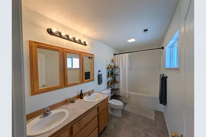 2475 NE 7th Lane, Redmond, OR 97756 - Photo 12