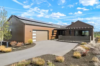 19155 Gateway Loop, Bend, OR 97702 - Photo 2