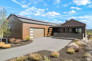 19155 Gateway Loop, Bend, OR 97702 - Photo 2