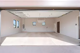 19155 Gateway Loop, Bend, OR 97702 - Photo 36