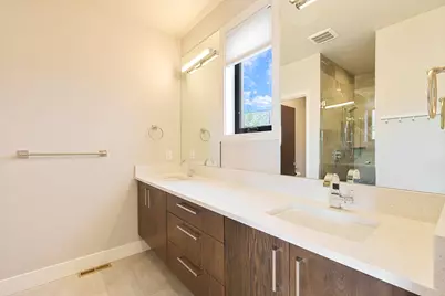 19155 Gateway Loop, Bend, OR 97702 - Photo 24