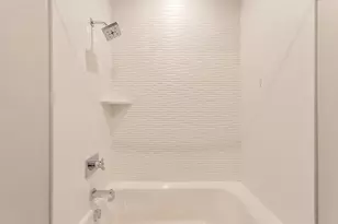 19155 Gateway Loop, Bend, OR 97702 - Photo 32