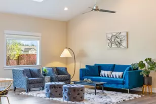 4290 NW 39th Dr, Redmond, OR 97756 - Photo 8