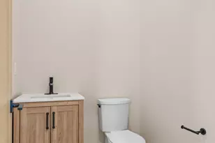 138 Clear Creek Dr, Ashland, OR 97520 - Photo 32