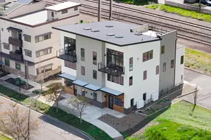 138 Clear Creek Dr, Ashland, OR 97520 - Photo 2