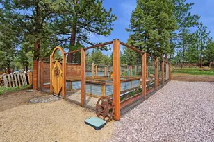 70160 Mustang Dr, Sisters, OR 97759 - Photo 40