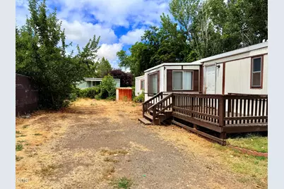 7515 Gladstone Avenue, White City, OR 97503 - Photo 4