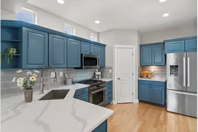 61425 Davis Lake Loop, Bend, OR 97702 - Photo 1