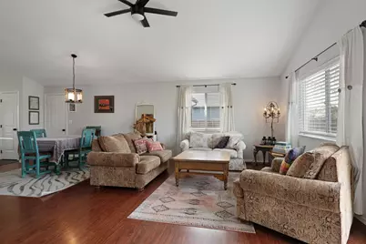 471 N Songbird Street, Sisters, OR 97759 - Photo 4