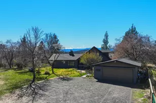 65025 Wapiti Wy, Bend, OR 97703 - Photo 2