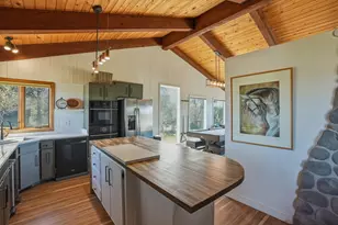 65025 Wapiti Wy, Bend, OR 97703 - Photo 14