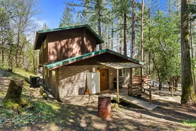 5793 W Evans Creek Road, Rogue River, OR 97537 - Photo 24