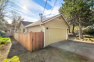 1602 NE 5th St, Bend, OR 97701 - Photo 38