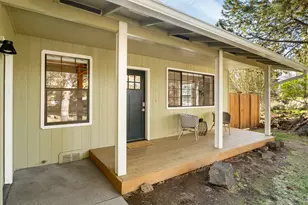 1602 NE 5th St, Bend, OR 97701 - Photo 2