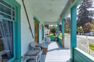 219 Gilbert Ave, Glendale, OR 97442 - Photo 6