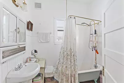 219 Gilbert Avenue, Glendale, OR 97442 - Photo 18