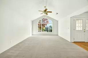 2855 Shanteal Pl, Medford, OR 97504 - Photo 12