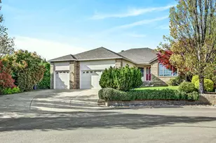 2855 Shanteal Pl, Medford, OR 97504 - Photo 1