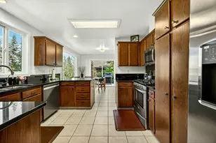1927 Tamarack Pl, Ashland, OR 97520 - Photo 4