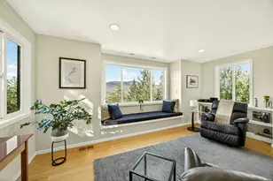 1927 Tamarack Pl, Ashland, OR 97520 - Photo 10