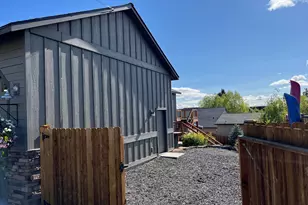 2788 SW 34th St, Redmond, OR 97756 - Photo 48