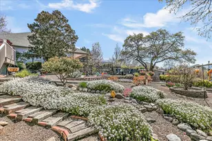 3910 Cherry Ln, Medford, OR 97504 - Photo 50