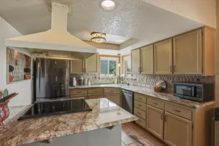 7950 SW Copley Rd, Powell Butte, OR 97753 - Photo 16