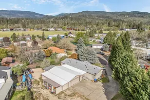 502 Buckhorn Ln, Shady Cove, OR 97539 - Photo 30