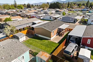 1570 S Peach St, Medford, OR 97501 - Photo 28