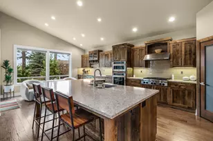 3277 NW Pee Wee Ct, Bend, OR 97703 - Photo 20
