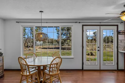 23060 Tumbleweed Drive, Bend, OR 97701 - Photo 6