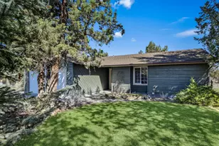 23060 Tumbleweed Dr, Bend, OR 97701 - Photo 2