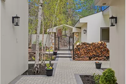 20344 Donkey Sled Road, Bend, OR 97702 - Photo 68