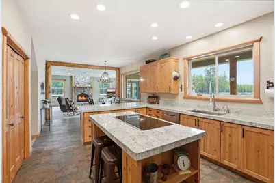 16905 Pleasant View Court, Bend, OR 97707 - Photo 26