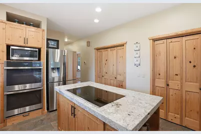 16905 Pleasant View Court, Bend, OR 97707 - Photo 28