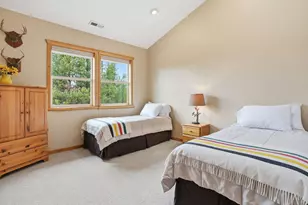 16905 Pleasant View Ct, Bend, OR 97707 - Photo 52