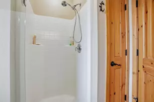 16905 Pleasant View Ct, Bend, OR 97707 - Photo 58