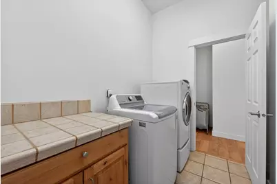 59871 Calgary Loop, Bend, OR 97702 - Photo 34