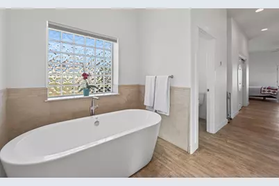 59871 Calgary Loop, Bend, OR 97702 - Photo 22