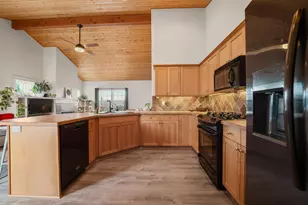 2225 SW 36th Ct, Redmond, OR 97756 - Photo 14