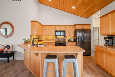 2225 SW 36th Court, Redmond, OR 97756 - Photo 12