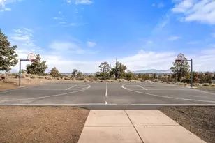 2225 SW 36th Ct, Redmond, OR 97756 - Photo 42