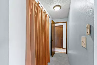 1883 S Peach Street, Medford, OR 97501 - Photo 14