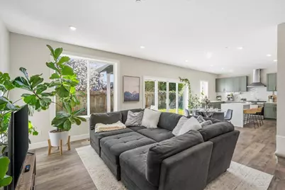 2059 SE 176th Avenue, Portland, OR 97233 - Photo 8